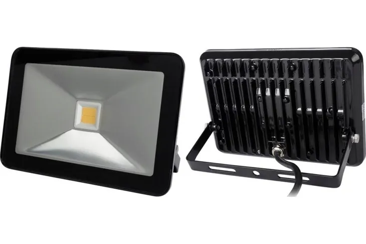 lekki-reflektor-panel-led-neutralna-biel-30w-temperatura-barwowa-4000-k