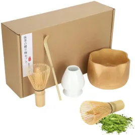 herbata-japonska-matcha-zestaw-czarka-miotelka-stojak-codzienna-green-touch