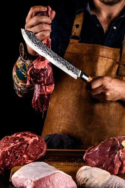 noz-forged-butcher-olive-material-uchwytu-drewno