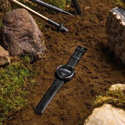 smartwatch-kiprun-900-czarny-material-paska-tworzywo-sztuczne