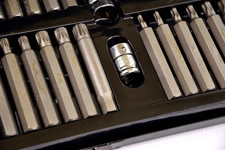 zestaw-narzedzi-mar-pol-40-el-marka-mar-pol-liczba-elementow-w-zestawie-40