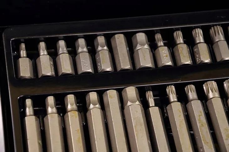 zestaw-narzedzi-mar-pol-40-el-waga-z-opakowaniem-2-kg-marka-mar-pol