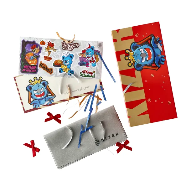 noz-turystyczny-kizer-material-rekojesci-drewno