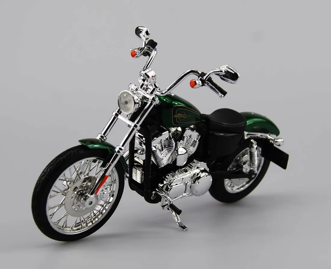 maisto-2013-harley-davidson-xl-1200v-seventy-two-zielony-1-12-motocykl-nowy-stan-zlozenia-calosc-die-cast