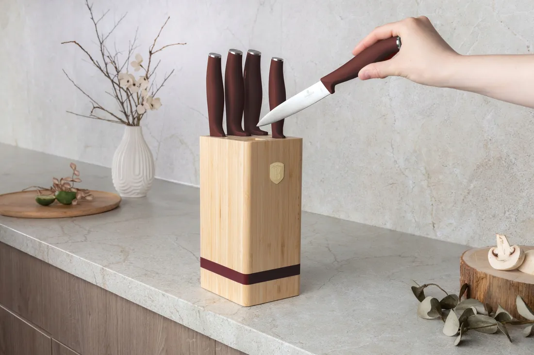 zestaw-5-nozy-w-stojaku-bambusowym-leonardo-berlingerhaus-bh-2972-linia-basic