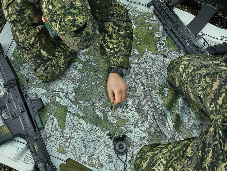 kurtka-moro-maskpol-softshell-smm-01-mapa-l-zapiecie-zamek