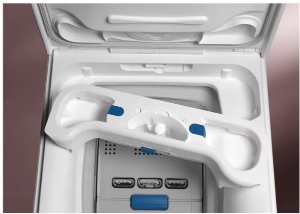 pralka-electrolux-ew6tn4062p-zalaczone-wyposazenie-waz-doplywowy