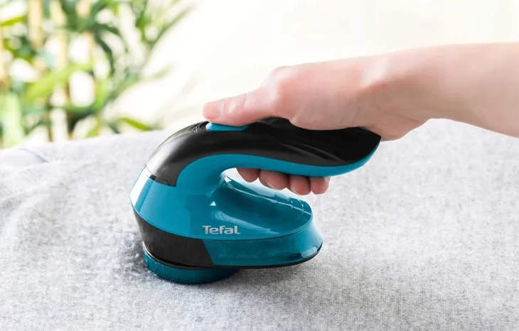 golarka-do-ubran-tefal-jb1011e0-zasilanie-baterie