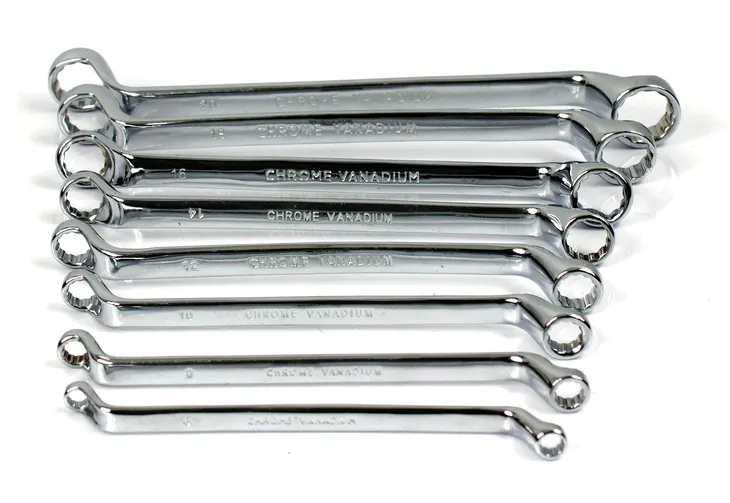 klucze-oczkowe-silvertools-10995-waga-z-opakowaniem-1-kg