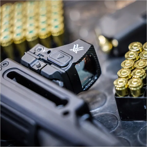 kolimator-vortex-defender-st-3-moa-green-model-defender-green