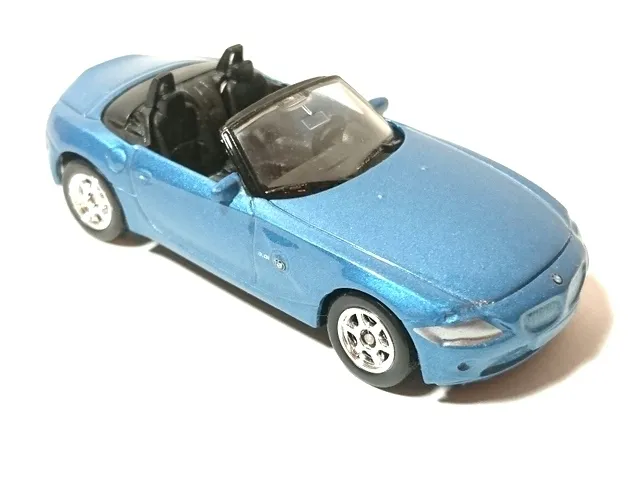 dodge-viper-rt-10-2003-1-24-model-welly-skala-1-64