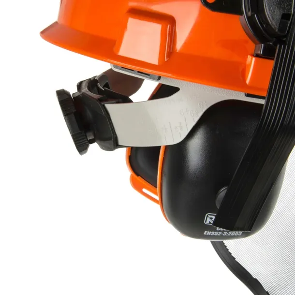 kask-ochronny-dla-drwali-richmann-c0060-kolor-czerwony