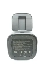 ugreen-w526-magflow-magnetyczna-skladana-stacja-ladujaca-2-w-1-outlet