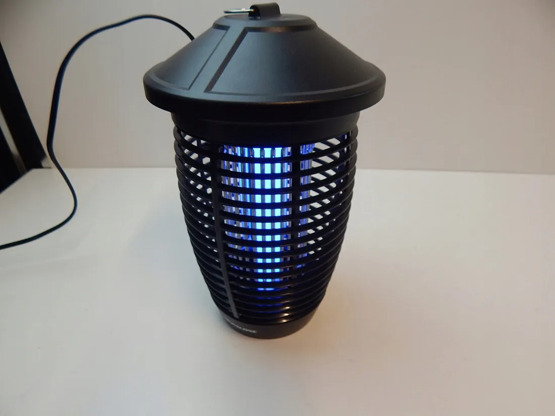 palone-lampa-przeciw-komarom-uv