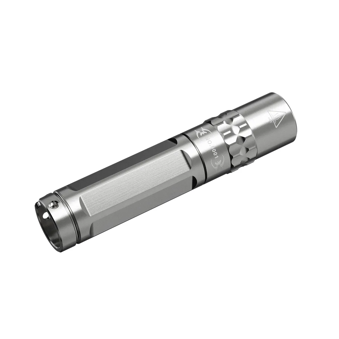 latarka-led-fenix-silvglow-srebrna-stalowa-edycja-limitowana-waga-51-5-g