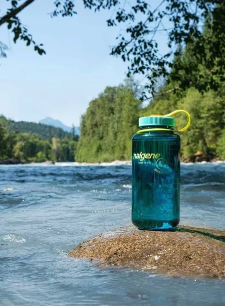 butelka-nalgene-1000-ml-czerwony-srednica-9-cm