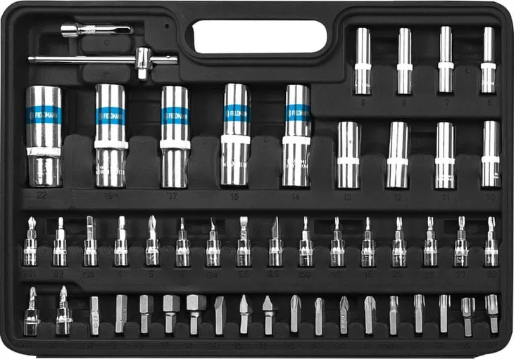 zestaw-kluczy-w-walizce-warsztat-fieldman-108elemn-waga-z-opakowaniem-6-7-kg