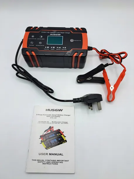 prostownik-ladowarka-do-akumulatora-samochodowy-12v-8a-24v-4a-natezenie-maksymalne-8-a