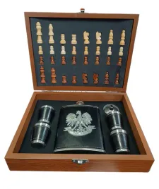 zestaw-prezentowy-piersiowka-kieliszki-szachy-szachownica-prezent