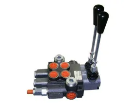 rozdzielacz-hydrauliczny-dwusekcyjny-zatrzask-40l