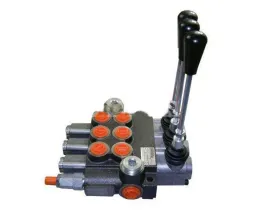 rozdzielacz-hydrauliczny-trzysekcyjny-zatrzask-40l