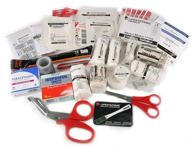 apteczka-lifesystems-mountain-first-aid-kit-kolor-czerwony