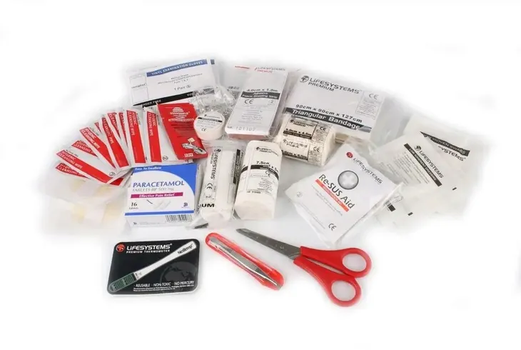 apteczka-wodoszczelna-lifesystems-waterproof-first-aid-kit-cechy-dodatkowe-wodoodpornosc