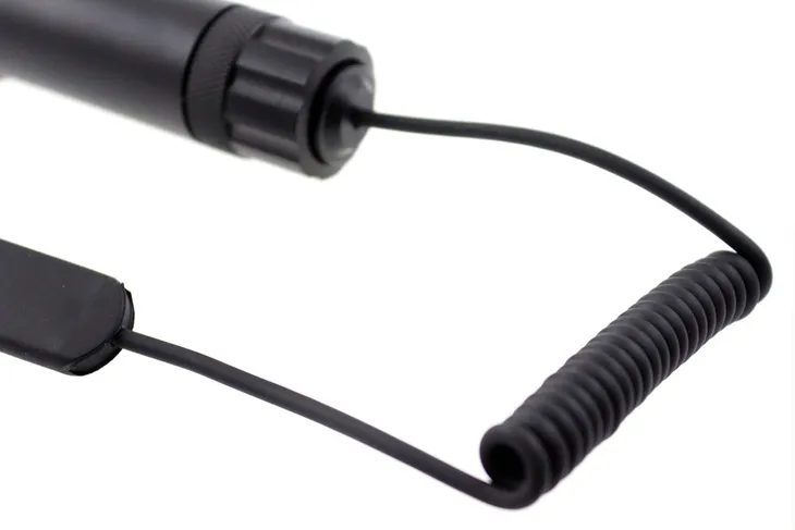 celownik-laserowy-red-dot-laser-na-bron-na-lufe-szyne-czerwony-11mm-l14-model-celownik-laserowy-11mm