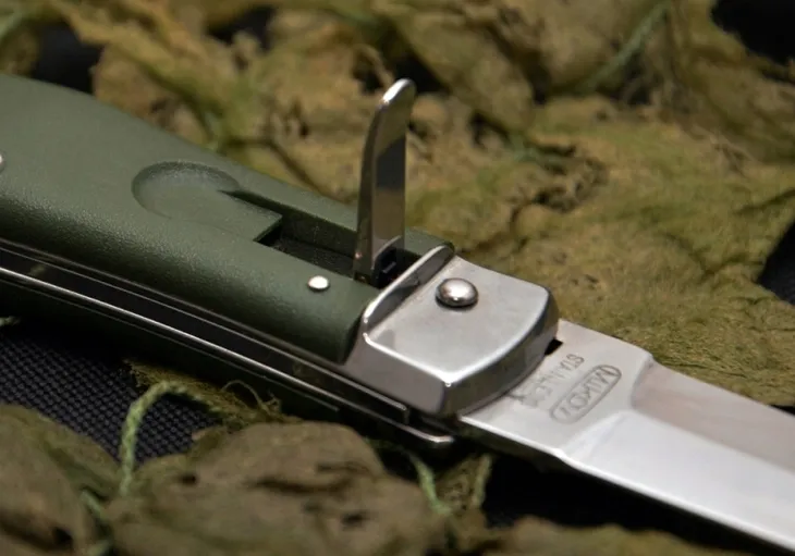 noz-sprezynowy-mikov-typ-skladane