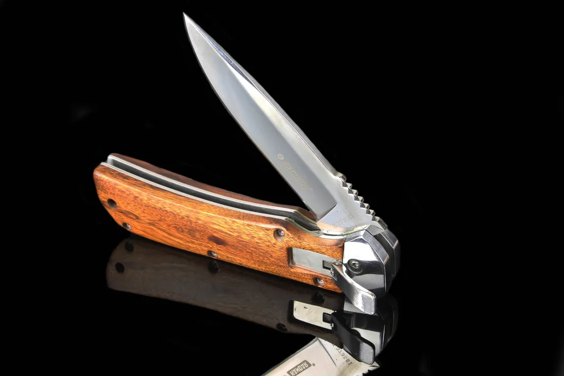 noz-sprezynowy-kandar