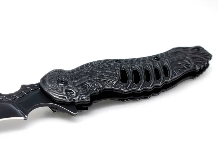 noz-karambit-benys-typ-skladane