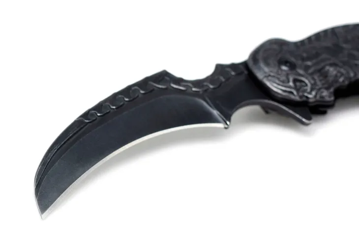 noz-karambit-benys-rodzaj-karambit