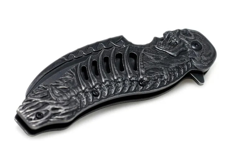 noz-karambit-benys-material-rekojesci-stal