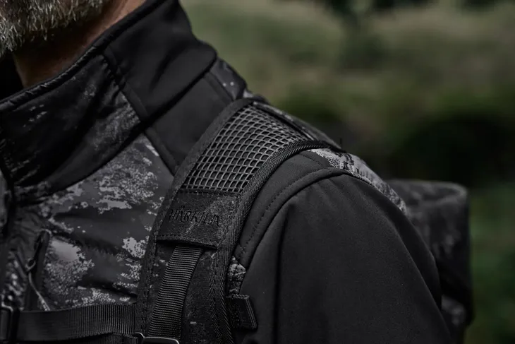 plecak-harkila-noctyx-camo-axis-msp-black-12-l-liczba-komor-1