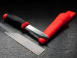 noz-morakniv-companion-f-rescue-nierdzewna-edc-waga-116-g