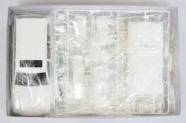 fujimi-toyota-land-cruiser-100-j100-wagon-vx-model