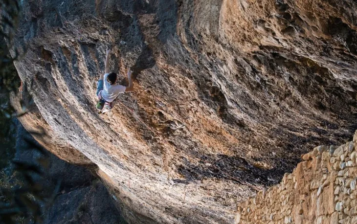 storm-kask-czerwony-rozmiar-s-waga-z-opakowaniem-0-kg