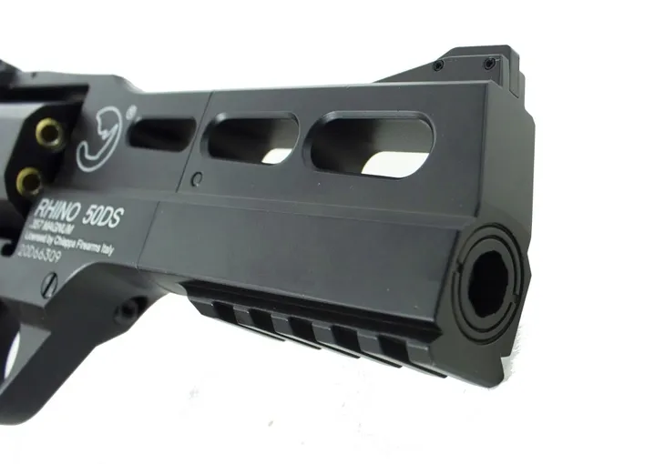 rewolwer-wiatrowka-black-ops-rhino-50ds-45-mm-czarny-rodzaj-zasilania-co2-12g