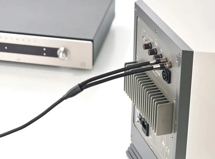 kabel-subwooferowy-1xrca-mono-3-metry-eagle-cable-waga-z-opakowaniem-0-3-kg