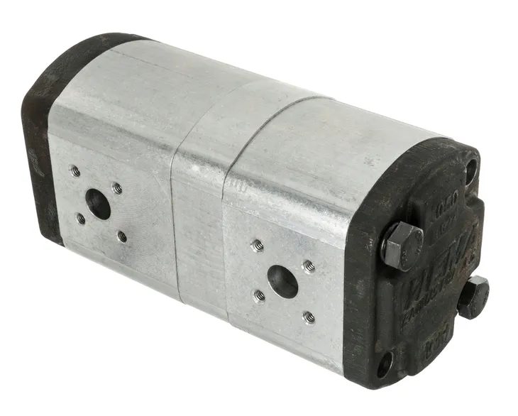 pompa-hydrauliczna-deutz-01174210-numer-katalogowy-oryginalu-1174211