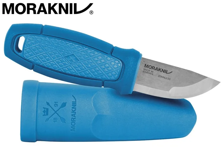 noz-morakniv-eldris-niebieski-z-zestawem-neck-dlugosc-rekojesci-8-4-cm