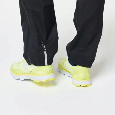spodnie-do-biegania-w-terenie-przeciwdeszczowe-damskie-kiprun-run-900-rain-material-dominujacy-poliester