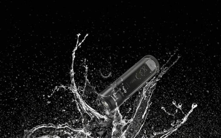 nitecore-latarka-turystyczna-tiki-le-300lm-czarna-liczba-trybow-7