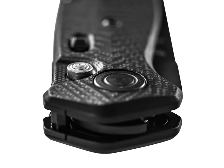 noz-benchmade-8551bk-mediator-marka-benchmade-dlugosc-glowni-8-4-cm