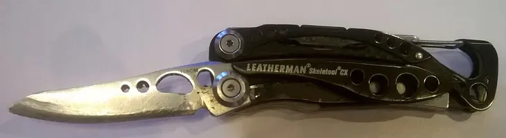 multitool-leatherman-skeletool-cx-154cm-model-skeletool-cx