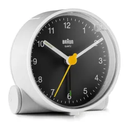 klasyczny-budzik-braun-bc01wb-alarm-podswietlenie