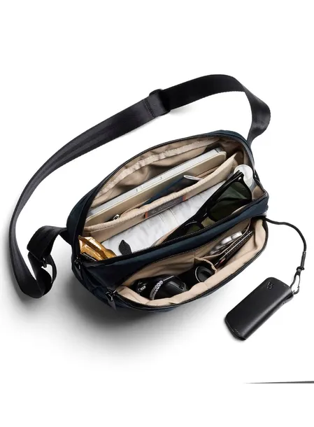 torba-na-ramie-bellroy-transit-sling-5-l-nightsky-kod-producenta-btxa-nsk-213