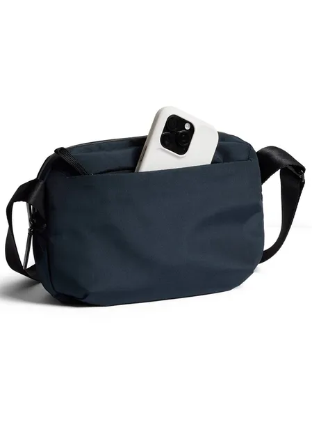 torba-na-ramie-bellroy-transit-sling-5-l-nightsky-zapiecie-zamek