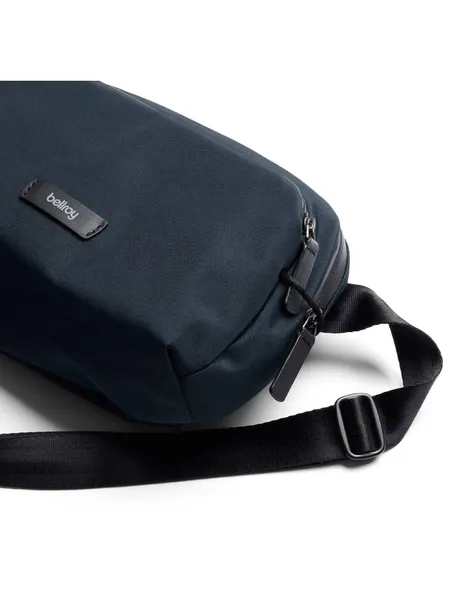torba-na-ramie-bellroy-transit-sling-5-l-nightsky-material-dominujacy-poliester