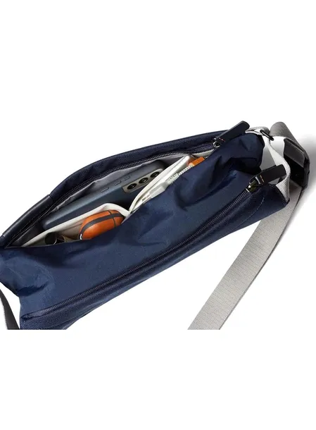 torba-na-ramie-crossbody-bellroy-sling-mini-4-l-navy-kod-producenta-bsma-nav-227